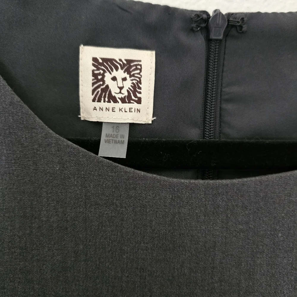NWT Anne Klein Sheath Dress In Grey Size 16